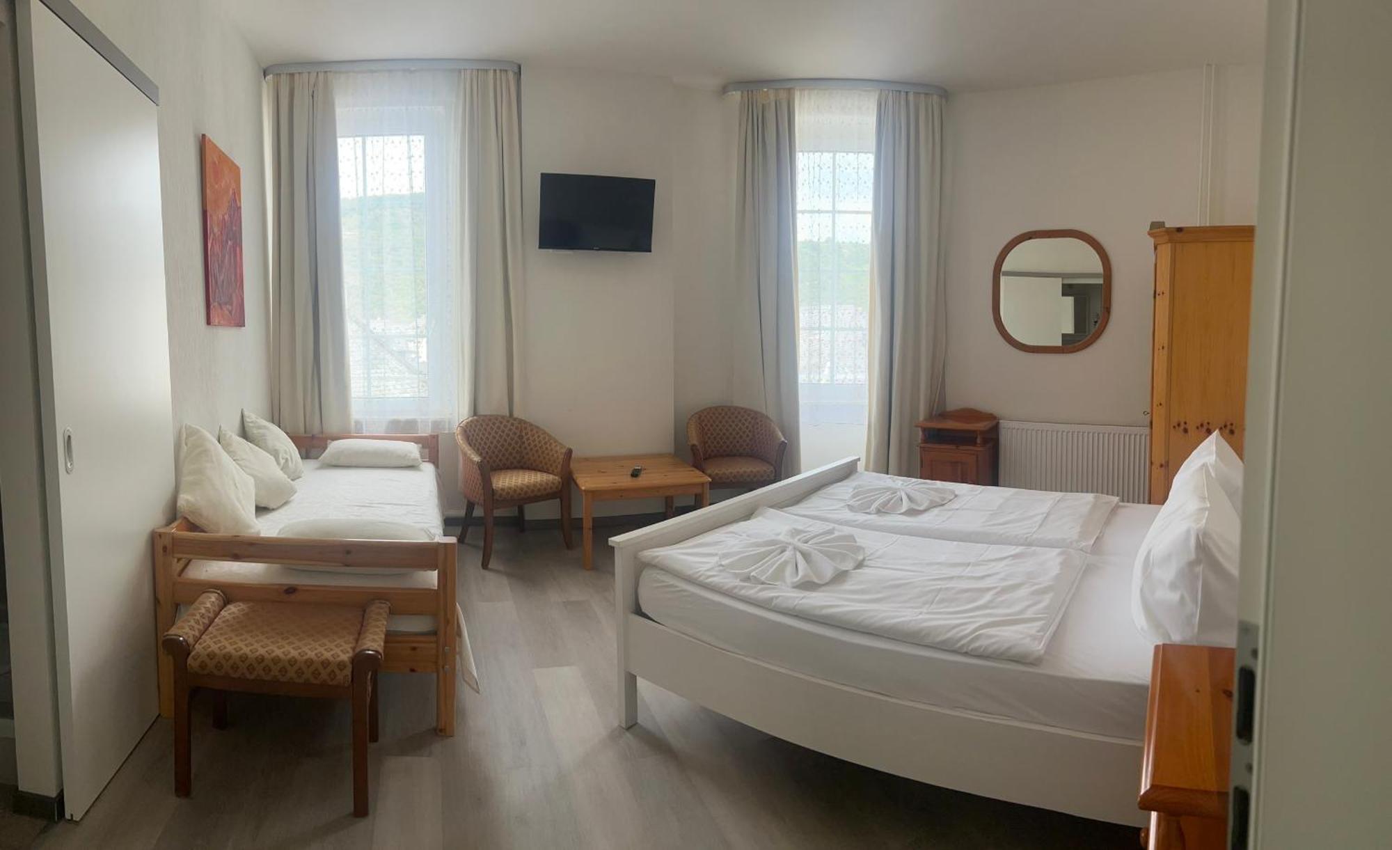 בופארד Hotel Ohm Patt מראה חיצוני תמונה